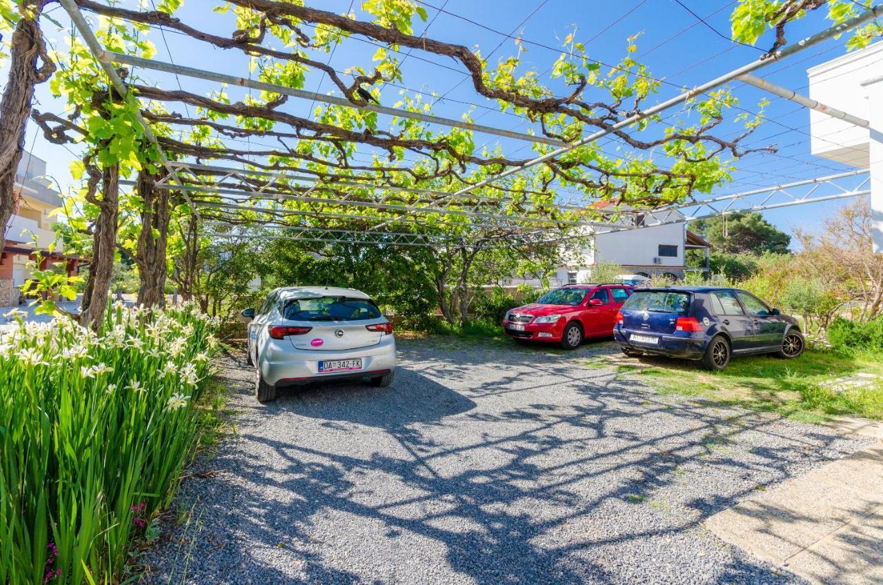 Apartments Slavica R Banjol Zewnętrze zdjęcie