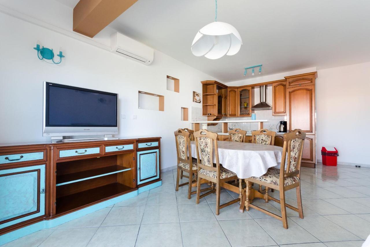 Apartments Slavica R Banjol Zewnętrze zdjęcie