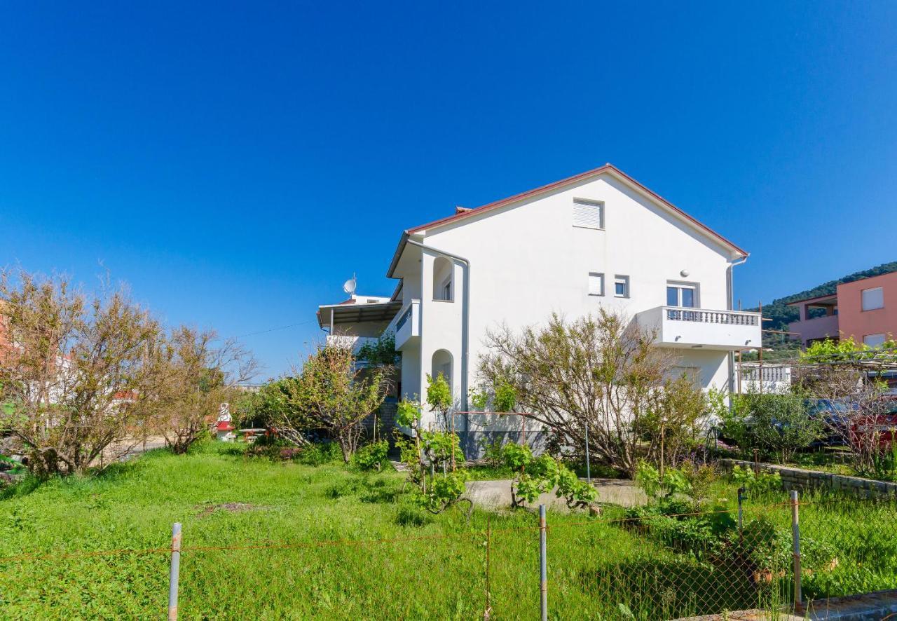 Apartments Slavica R Banjol Zewnętrze zdjęcie