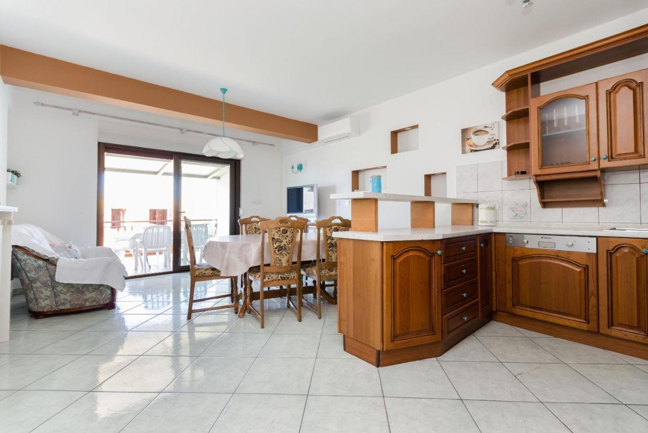 Apartments Slavica R Banjol Zewnętrze zdjęcie