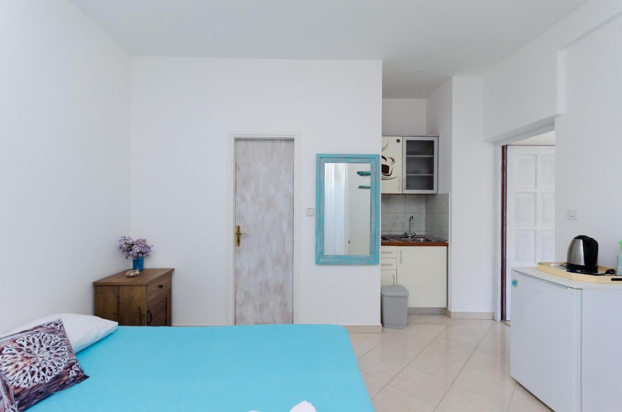 Apartments Slavica R Banjol Zewnętrze zdjęcie