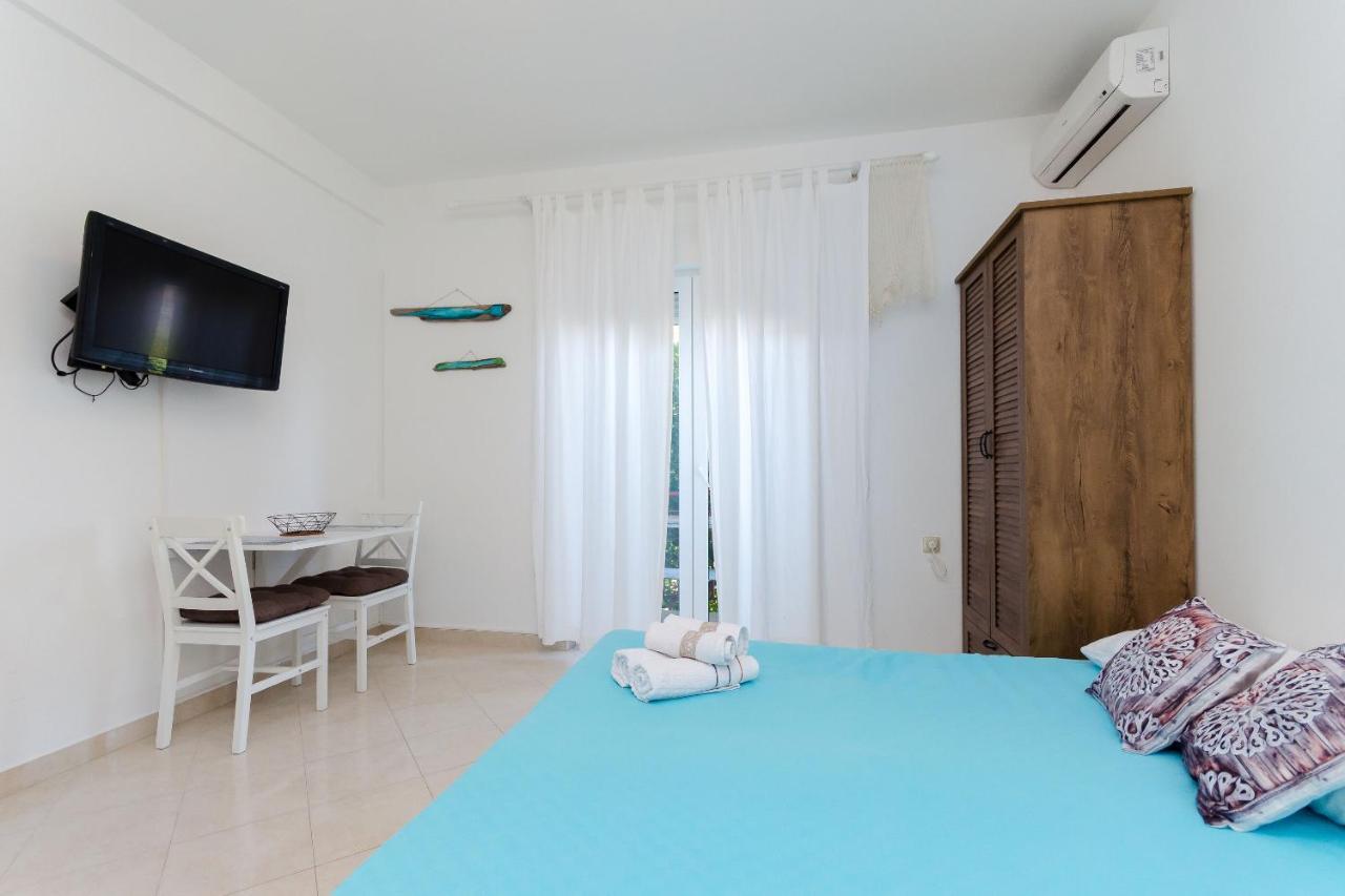 Apartments Slavica R Banjol Zewnętrze zdjęcie
